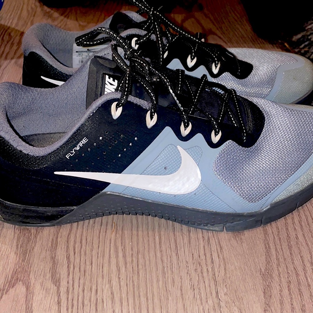 Nike Flywire Metcon 2 Sz 10.5- RS001 Rubber Grey